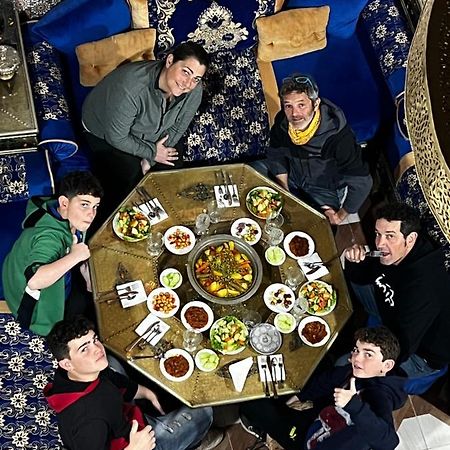 Riad Abqari Youssefi เฟส ภายนอก รูปภาพ