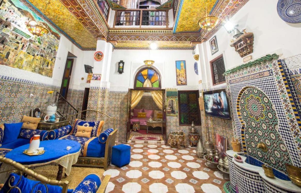 Riad Abqari Youssefi เฟส ภายนอก รูปภาพ