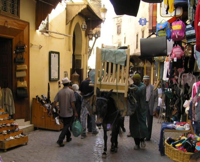 Riad Abqari Youssefi เฟส ภายนอก รูปภาพ