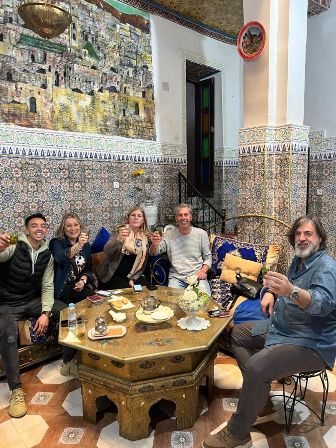 Riad Abqari Youssefi เฟส ภายนอก รูปภาพ