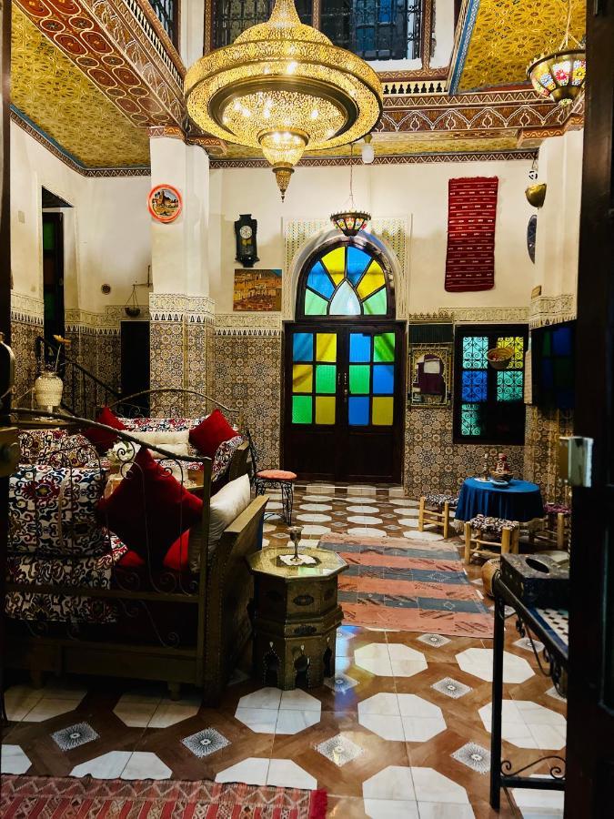 Riad Abqari Youssefi เฟส ภายนอก รูปภาพ